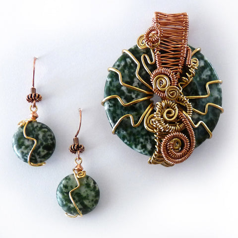 Green gemstone gold & copper handmade earrings